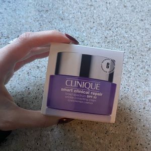 Clinique Smart Clinical Repair Wrinkle Correcting Serum - NEW